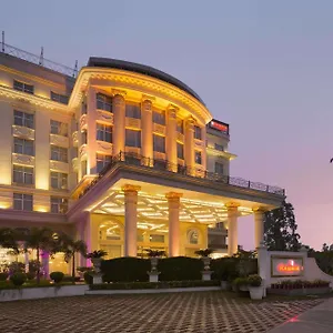 Hotel Ramada Plaza By Wyndham, Chandigarh, Zirakpur